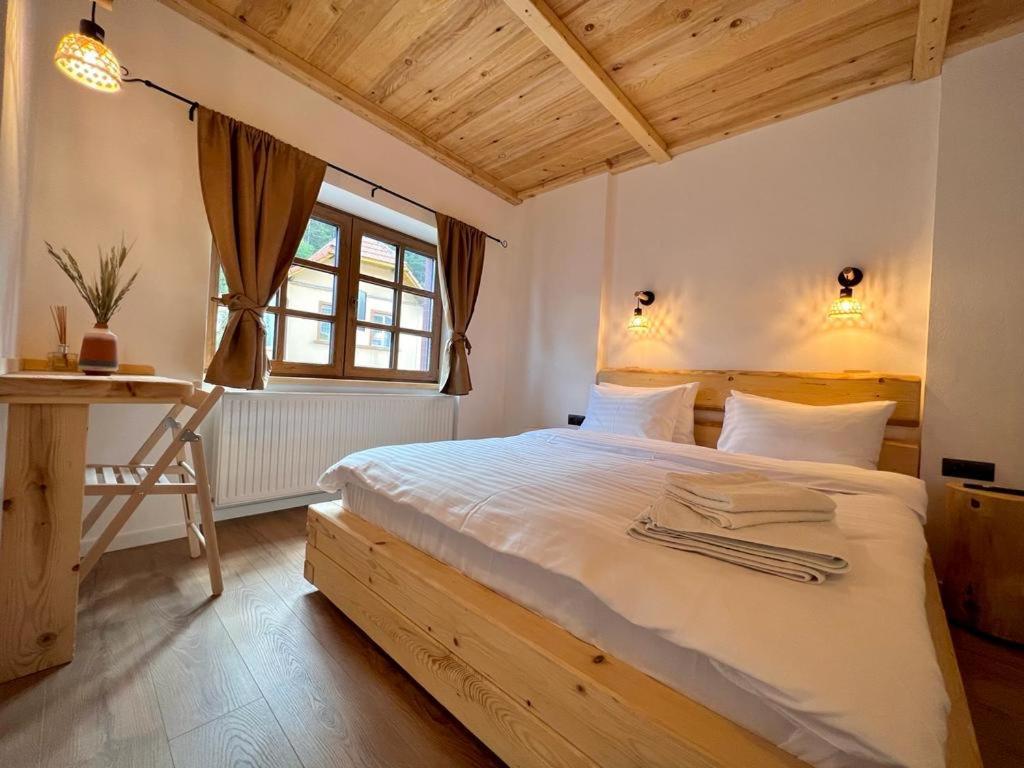 Victoria Gasthaus Rasnov - Charming Vacation House In Rasnov Exterior foto
